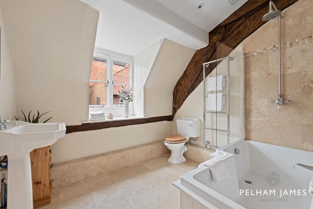 Principal En Suite, Flore's House, Oakham