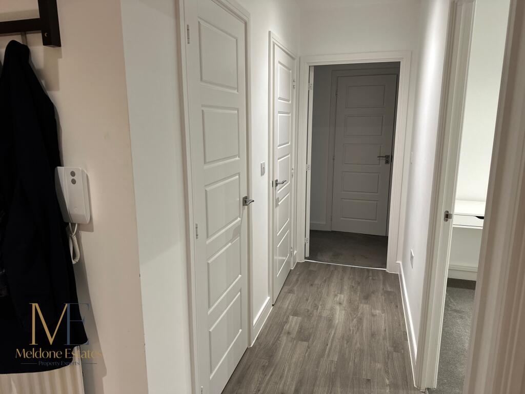 Hallway.JPG
