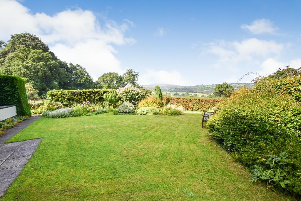 Communal gardens
