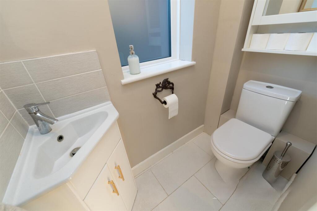 45 Arabia Close_0030.jpg
