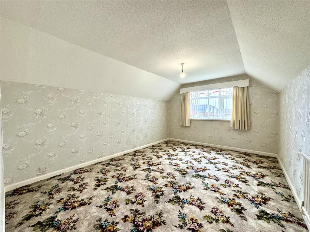 BEDROOM 3