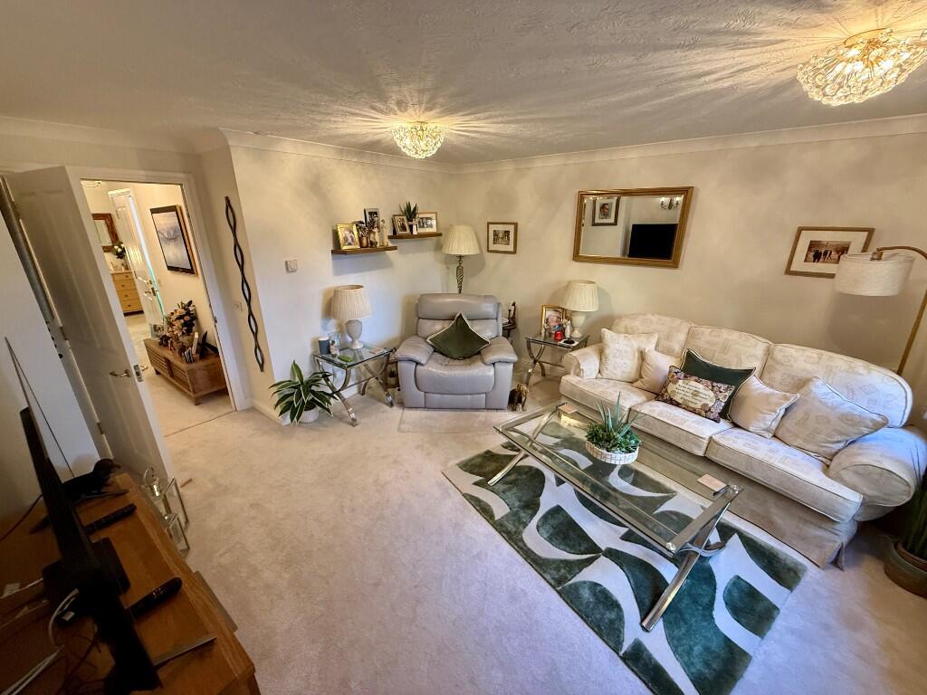 38 Brompton Court