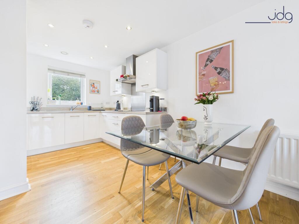 Open Plan Dining &amp; Kitchen