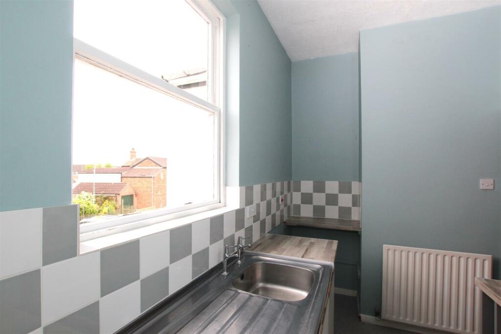 Chestnut House - Kitchen.JPG