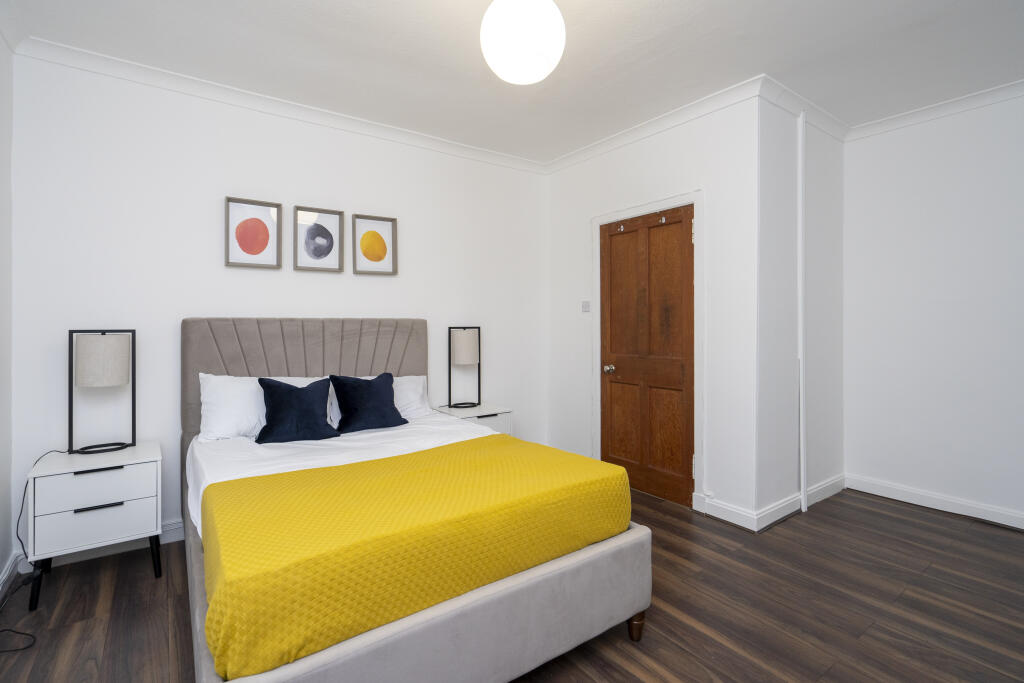 45 3L Scott, Street (8)