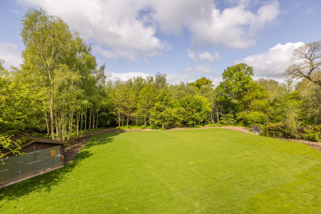 2 Acres Grounds &amp; Woodland