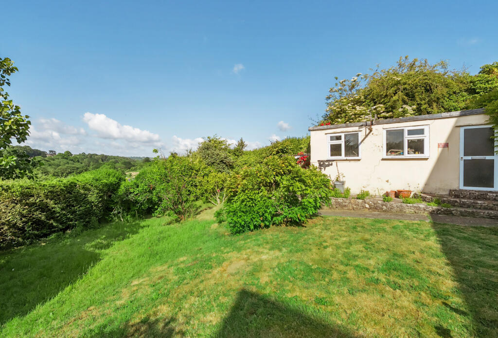 1298331-6-683d825...