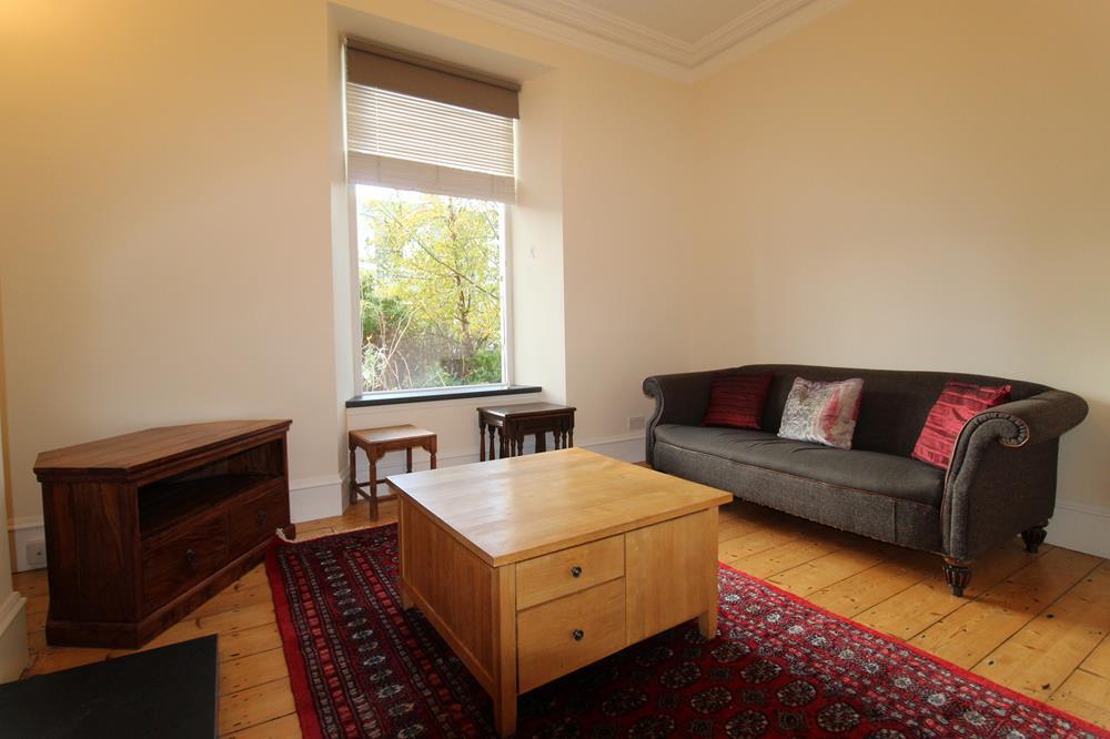 Lounge Alt 2