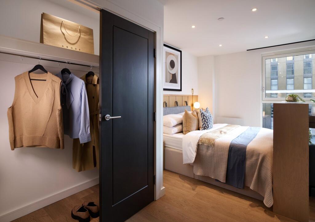 Show Home Wardrobe