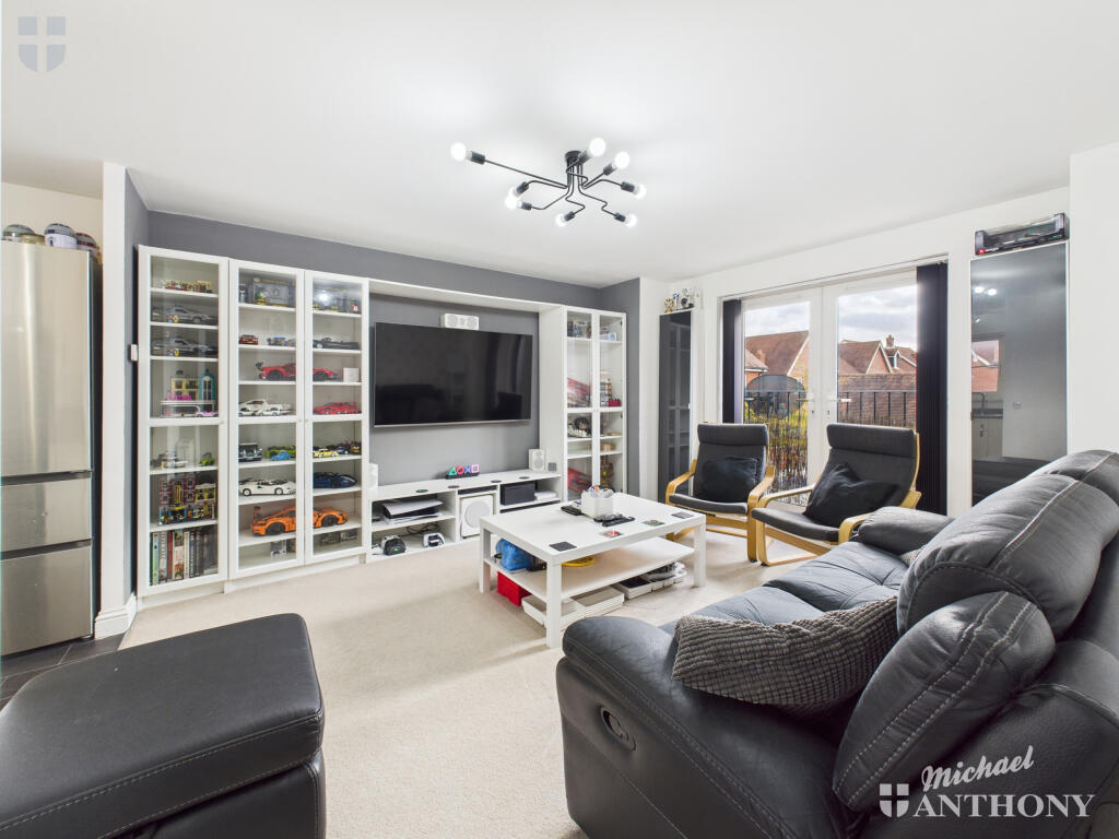 CAM03852G0-PR0467-STILL007