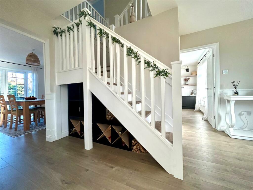 1 Devonshire Drive entrance hall new.jpg