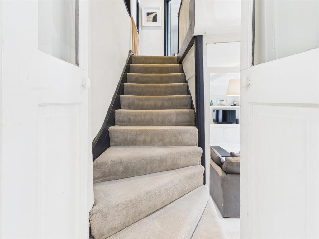 FIRST FLOOR STAIRS AND LANDING