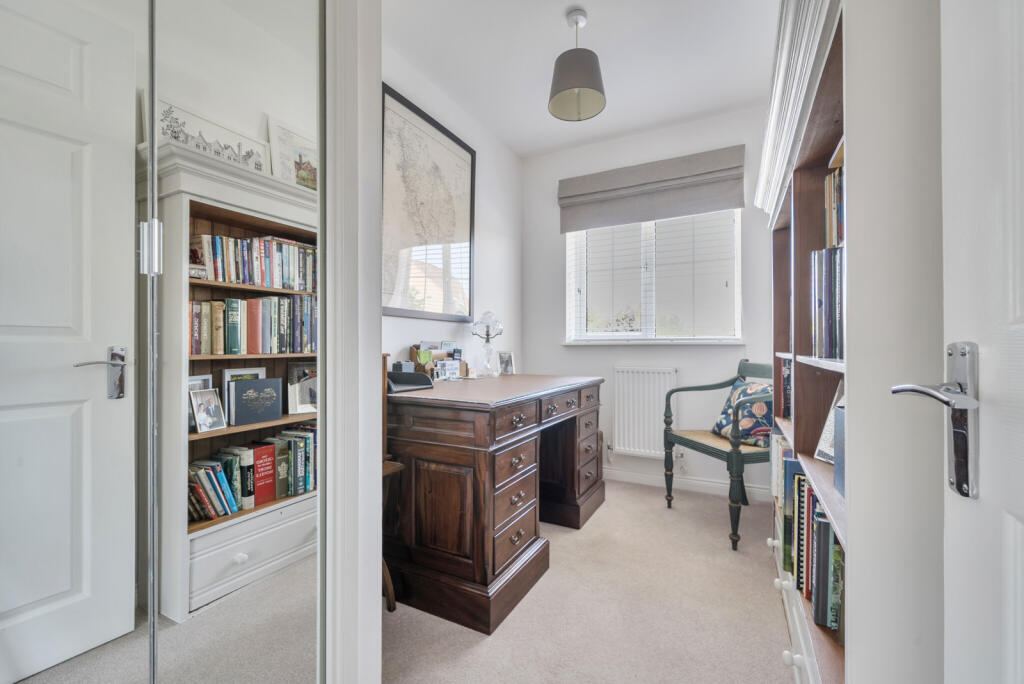 1290873-15-682498...