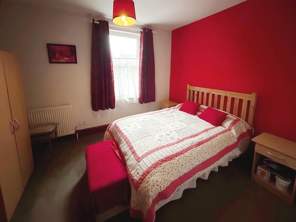 12521e34-WhatsApp...