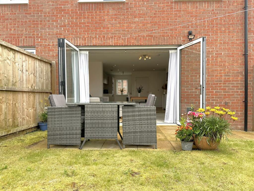 BI-FOLD DOORS 635