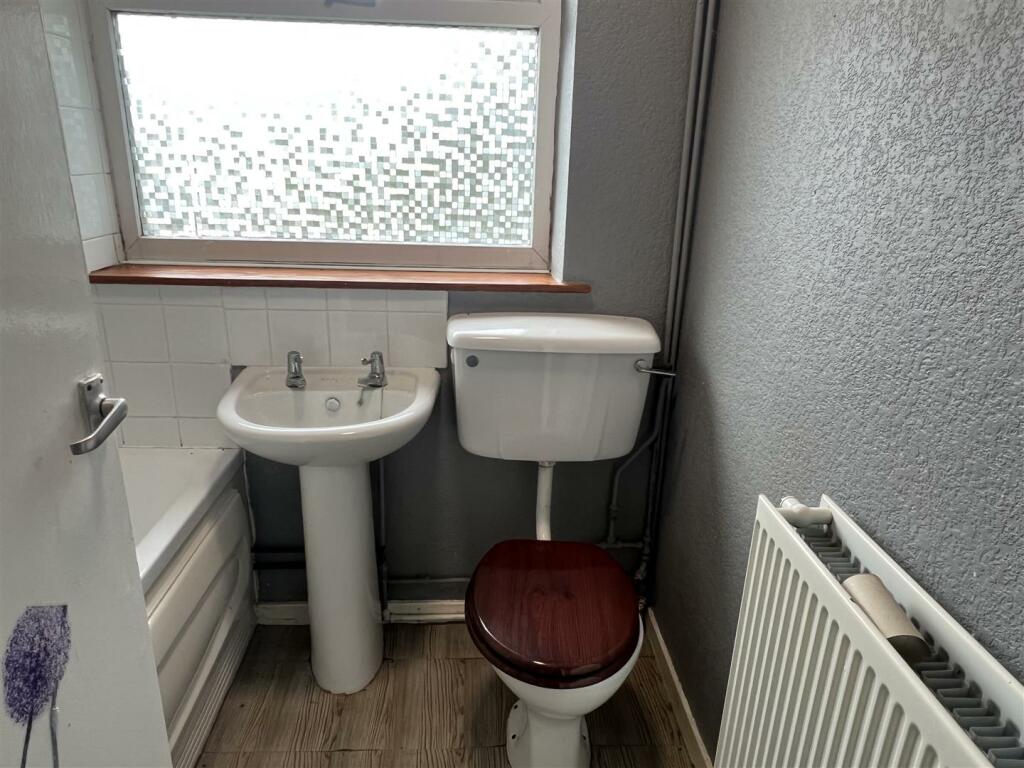 Bathroom.jpeg