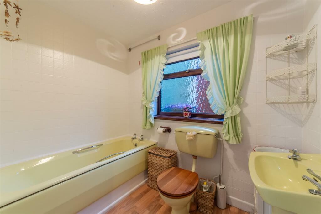 3 Lower Waun Street-12.jpg