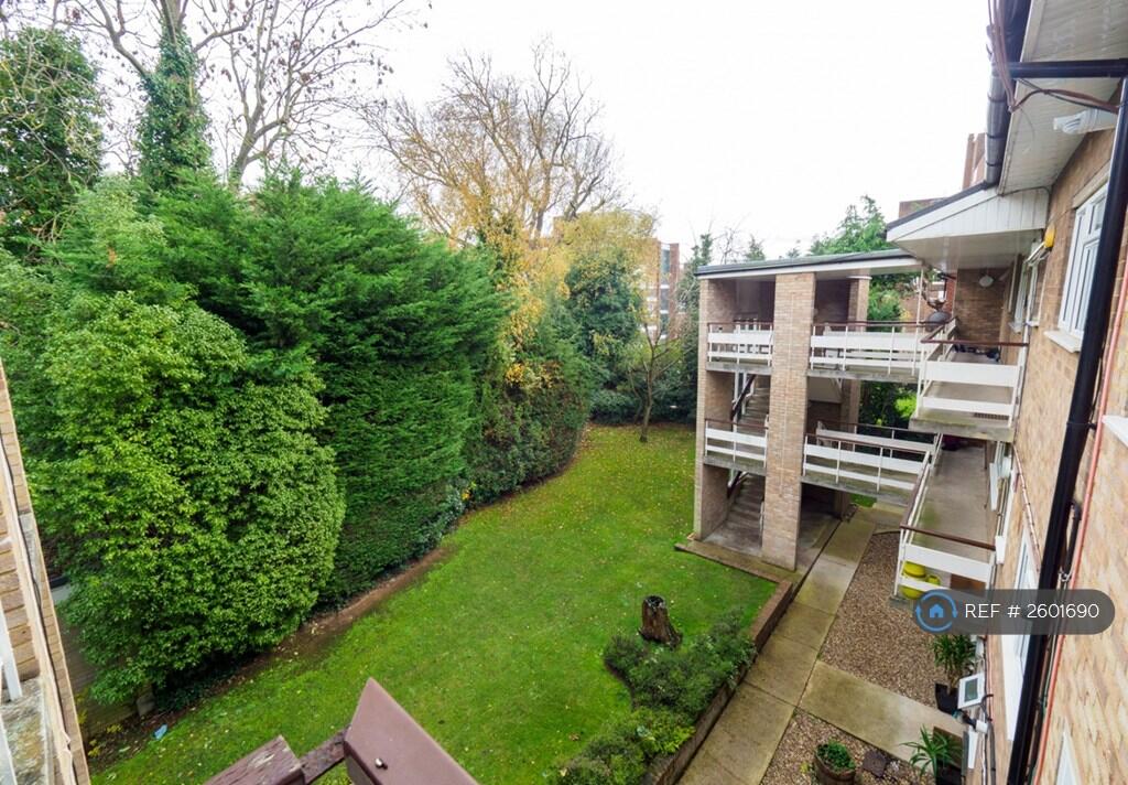 Garden View From Flat Entrance