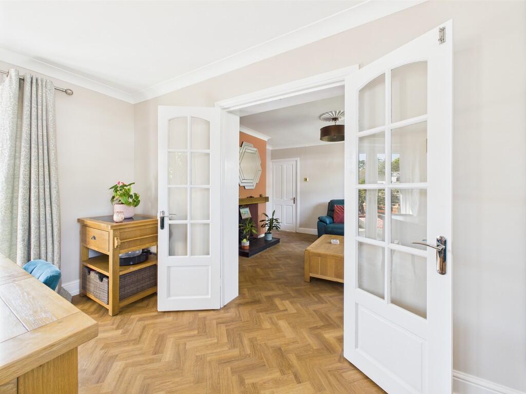 CAM05068G0-PR0016...