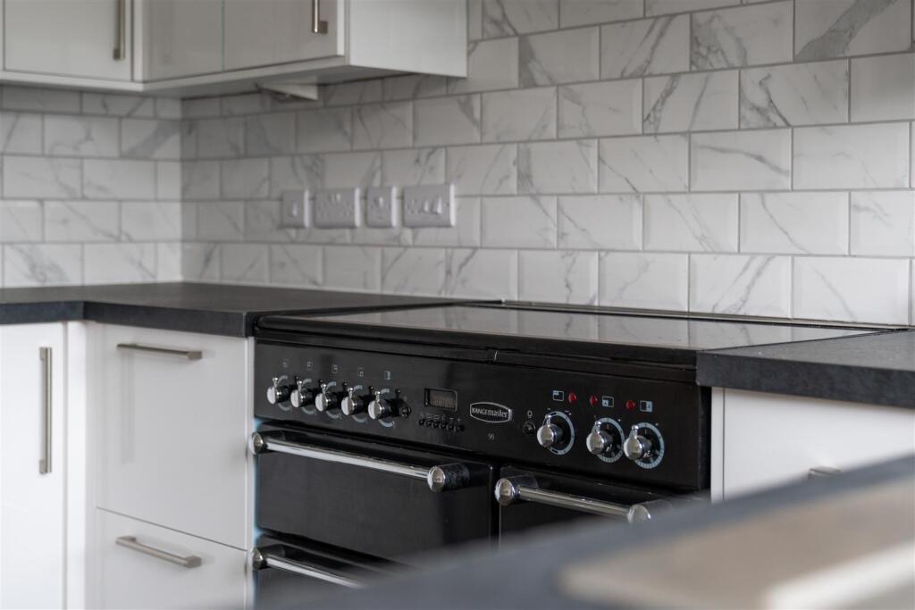 Kitchen-2.jpg