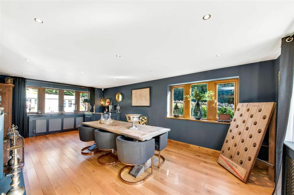 DINING ROOM/SECOND SITTING ROOM