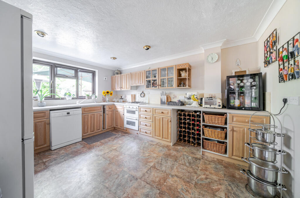 1346886-17-68b01d...