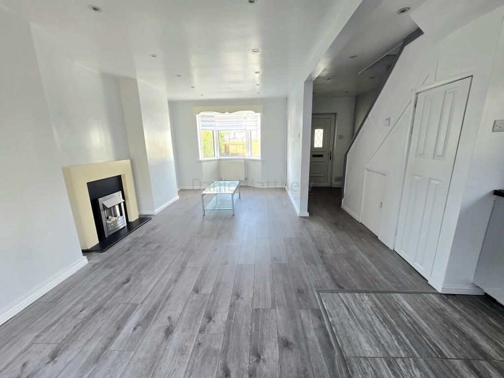 Open Plan Lounge/Diner