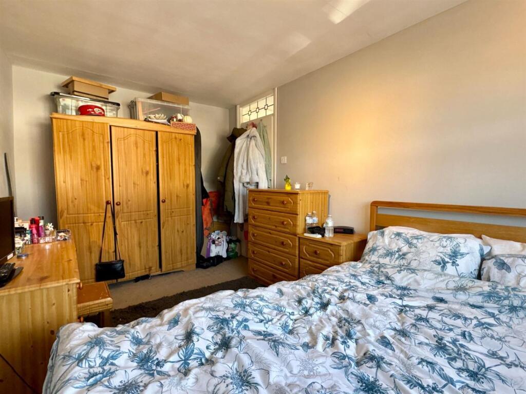 Bed 1 (1).jpg