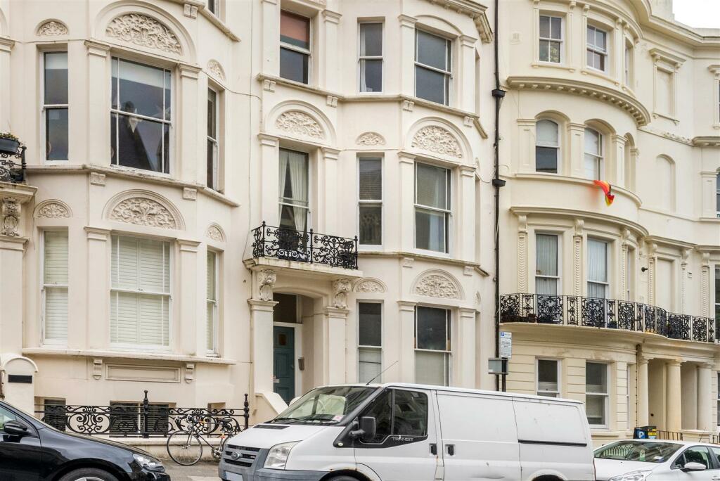 Flat 2, 6 Cambridge Road -2.jpg