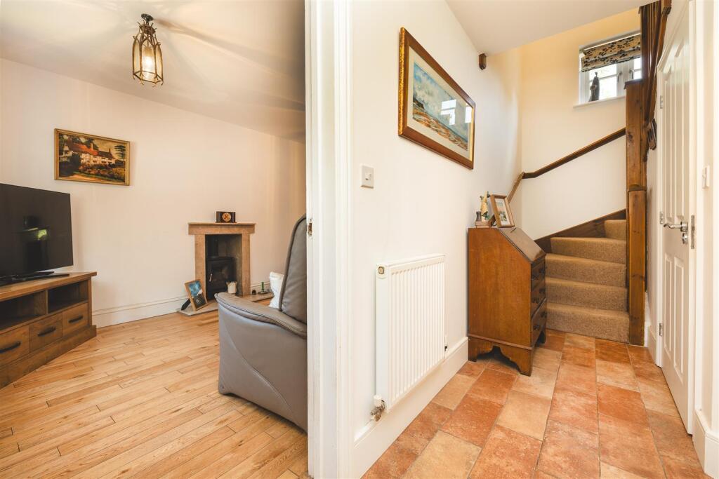 LE12 8RT 9aCH-011.jpg