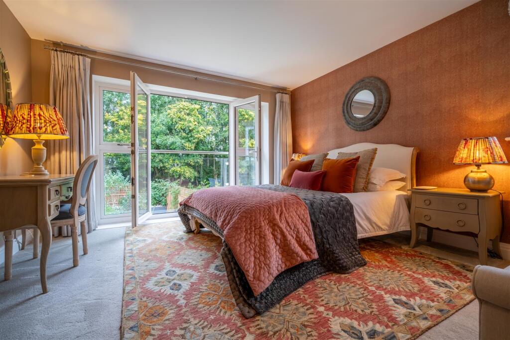 8 Montague Park-29.jpg