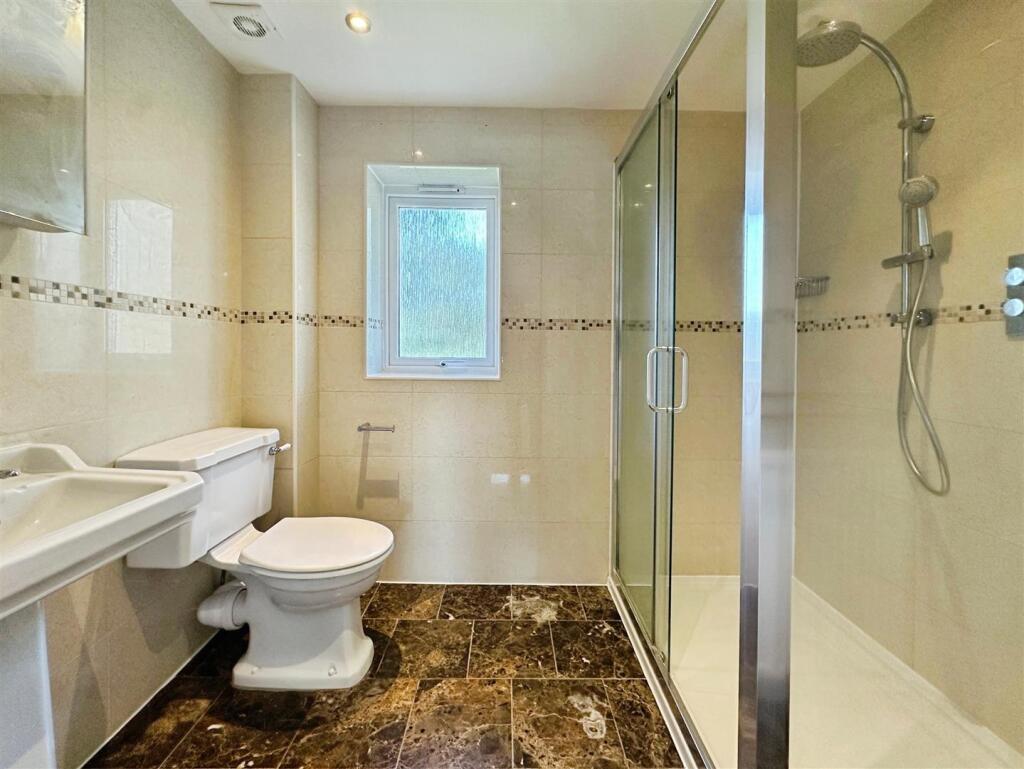 6a979ab9--4292-980E-947A83140A68-12315-0000037B2E4