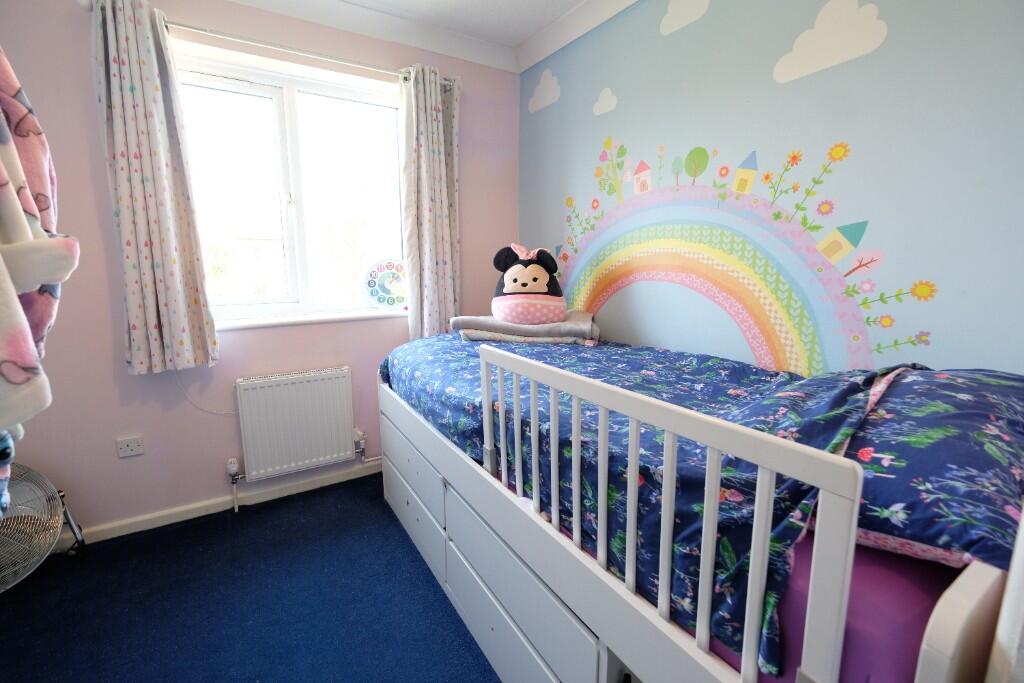 BEDROOM 5