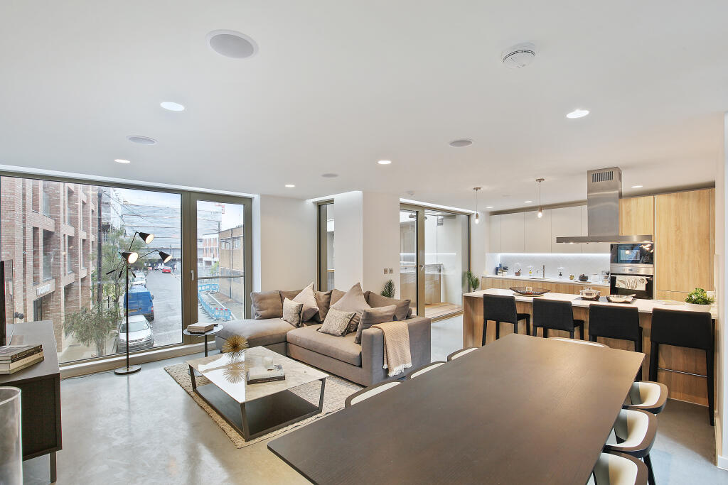 Flat C01.01 Sidworth Street, E8 3SD . Reception...