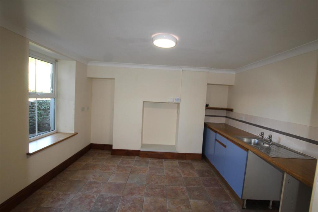 new kitchen (2).JPG