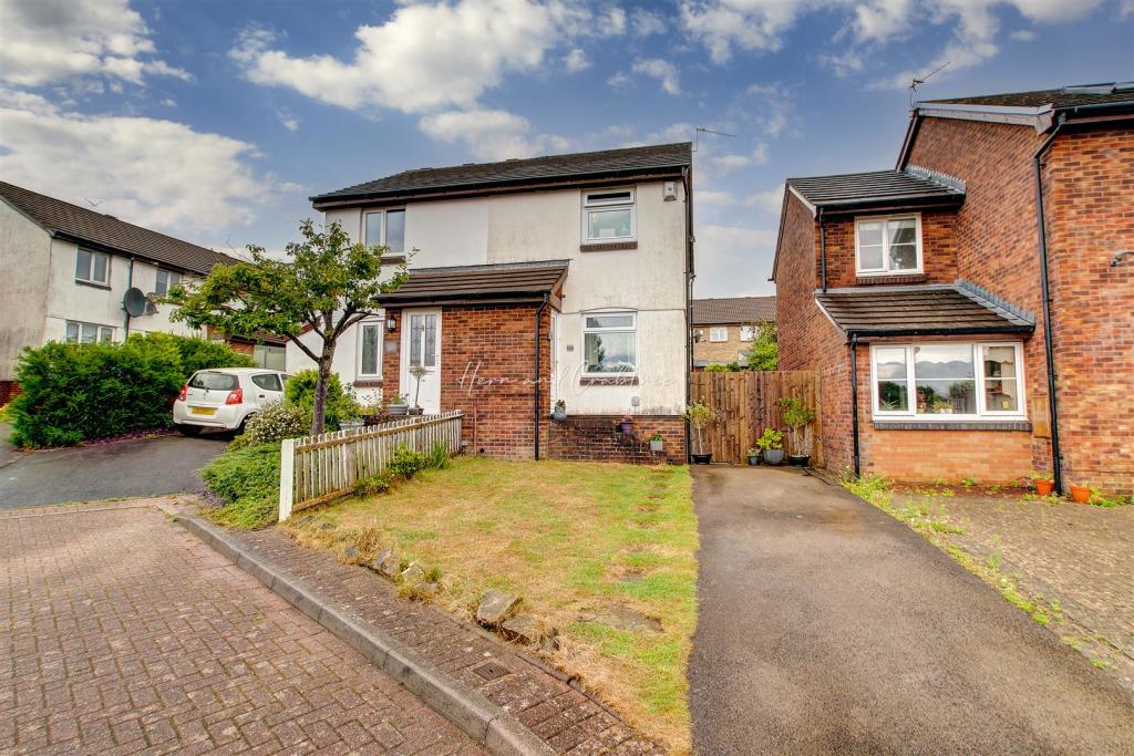 Astoria Close, Thornhill, HernCrabtree (17).jpg