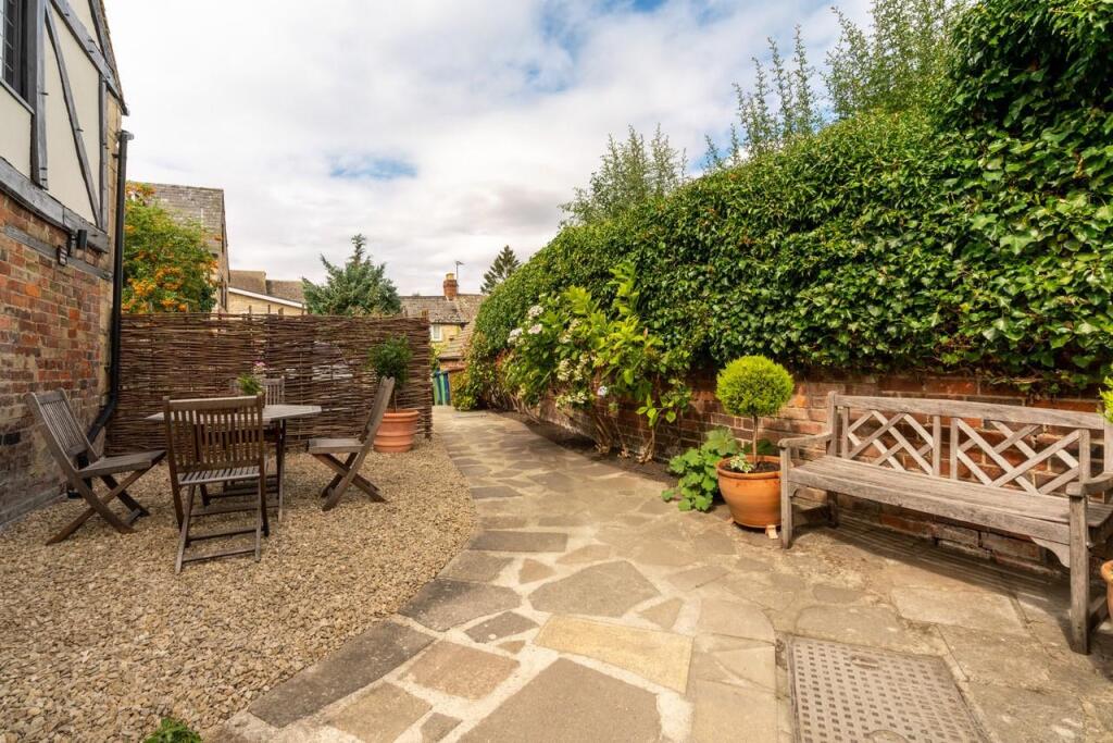 Garden2.jpg