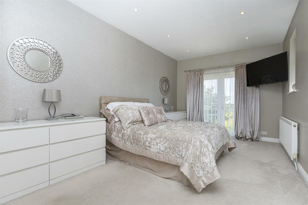 Bramleys Estate Agents - Butternab Road (59).jpg