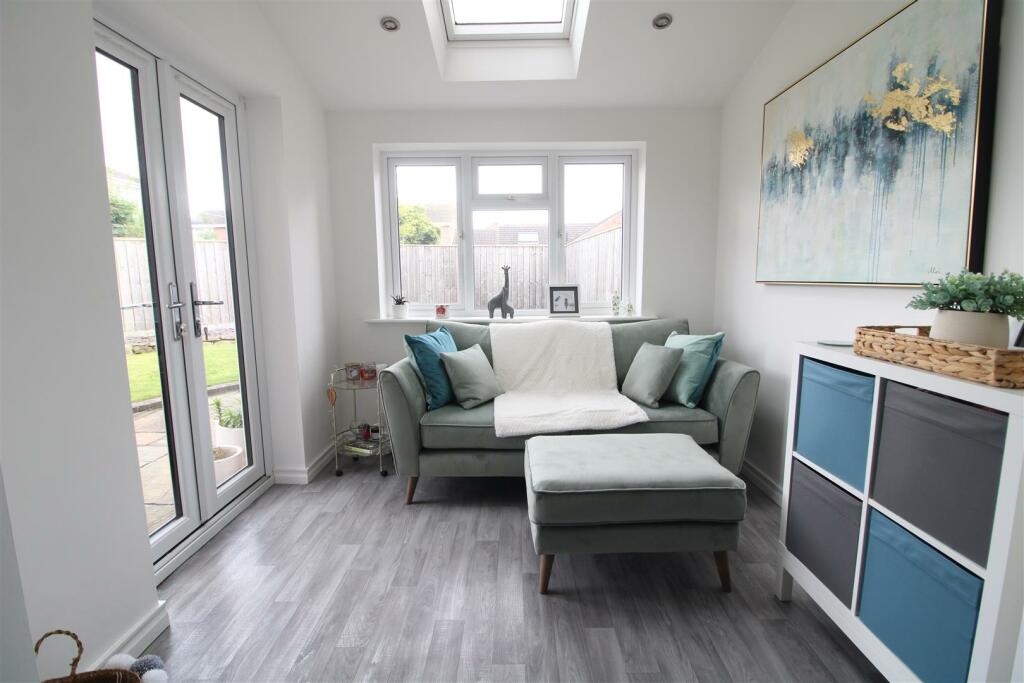 GARDEN ROOM