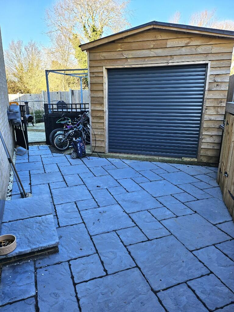 GARAGE