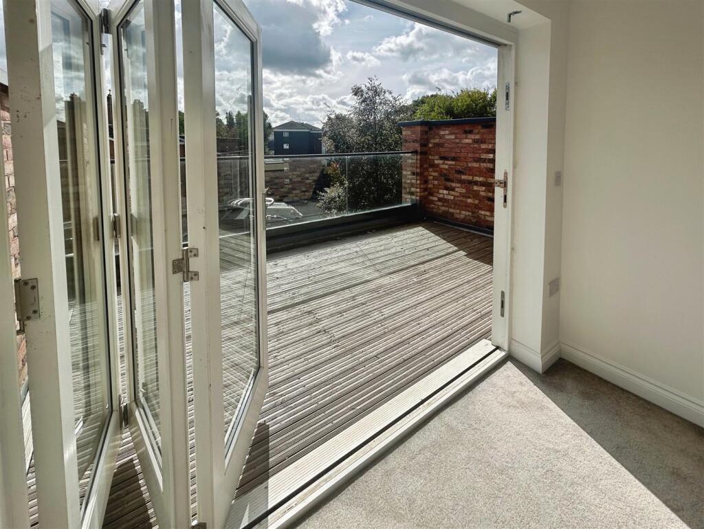 dfc87f54--4CFD-A768-D2C1BFA0ADFF-20751-00000F6DA07