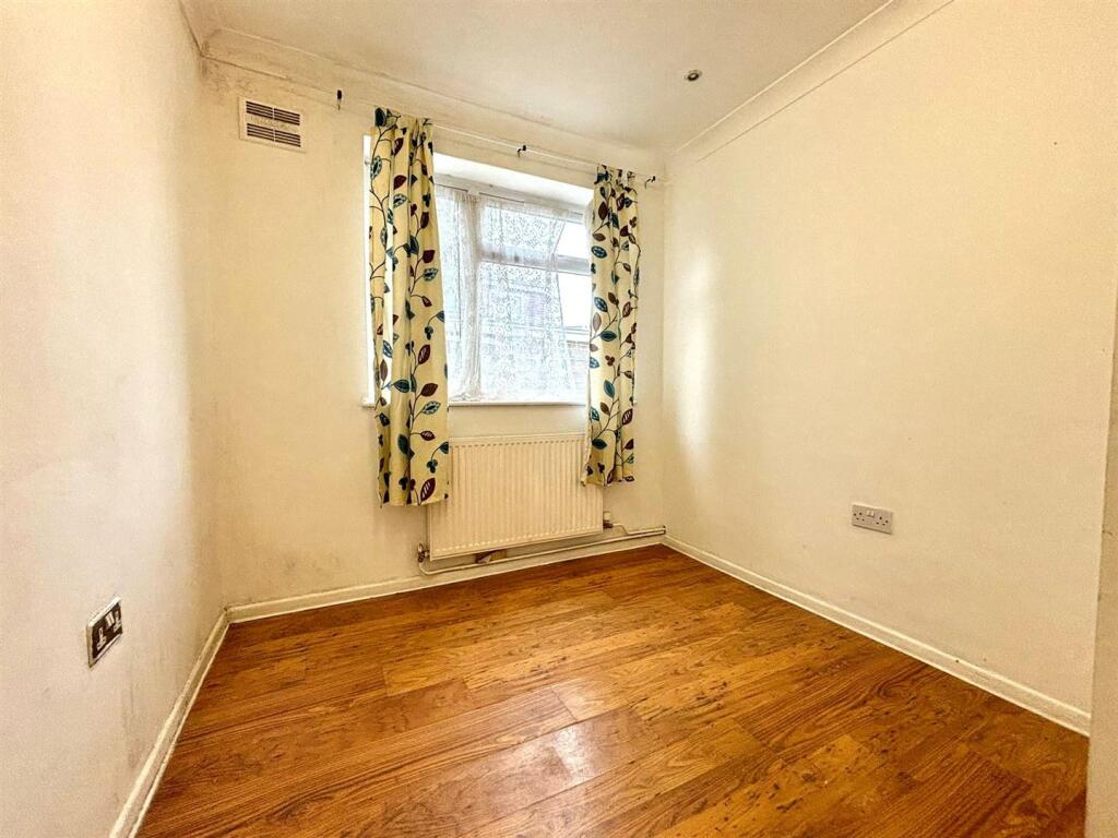 Bedroom 2.jpeg