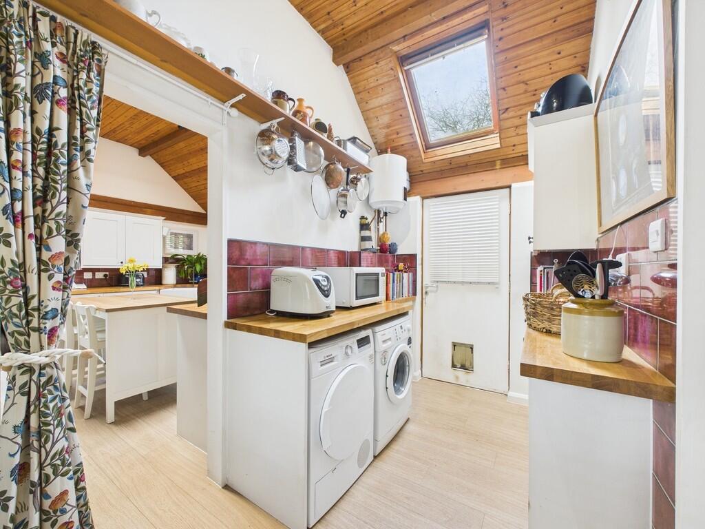 CAM04018G0-PR0192...