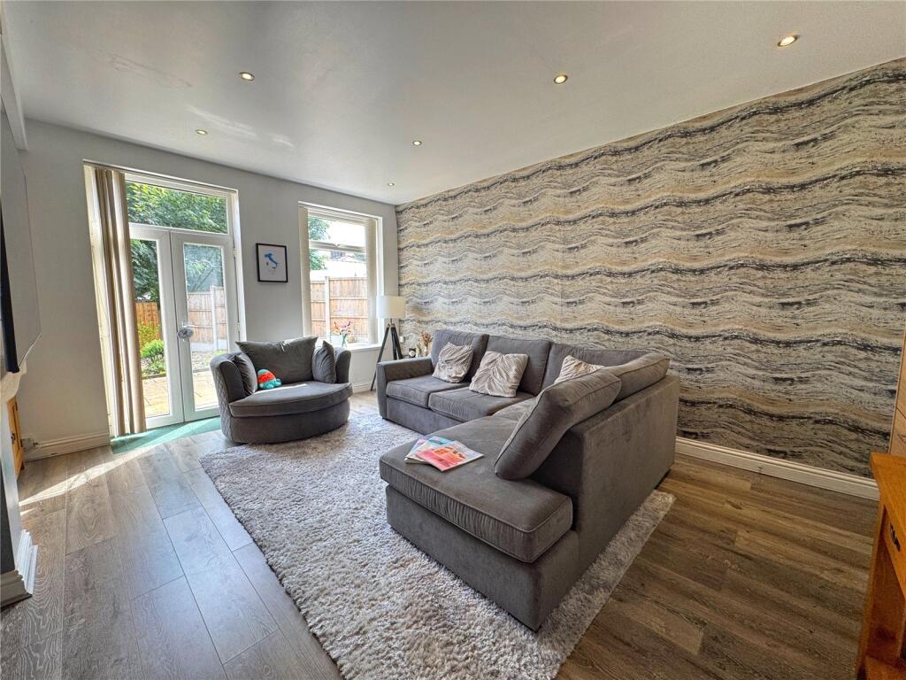 Lounge &amp; Patio Doors