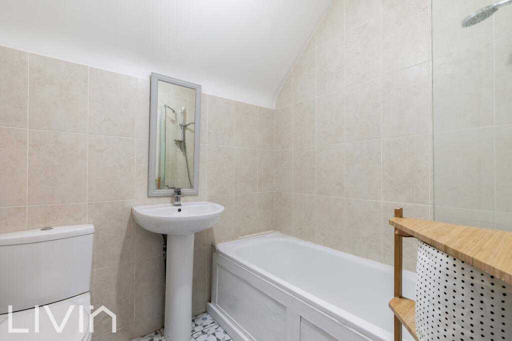 THE OLD VICARAGE 10 -27