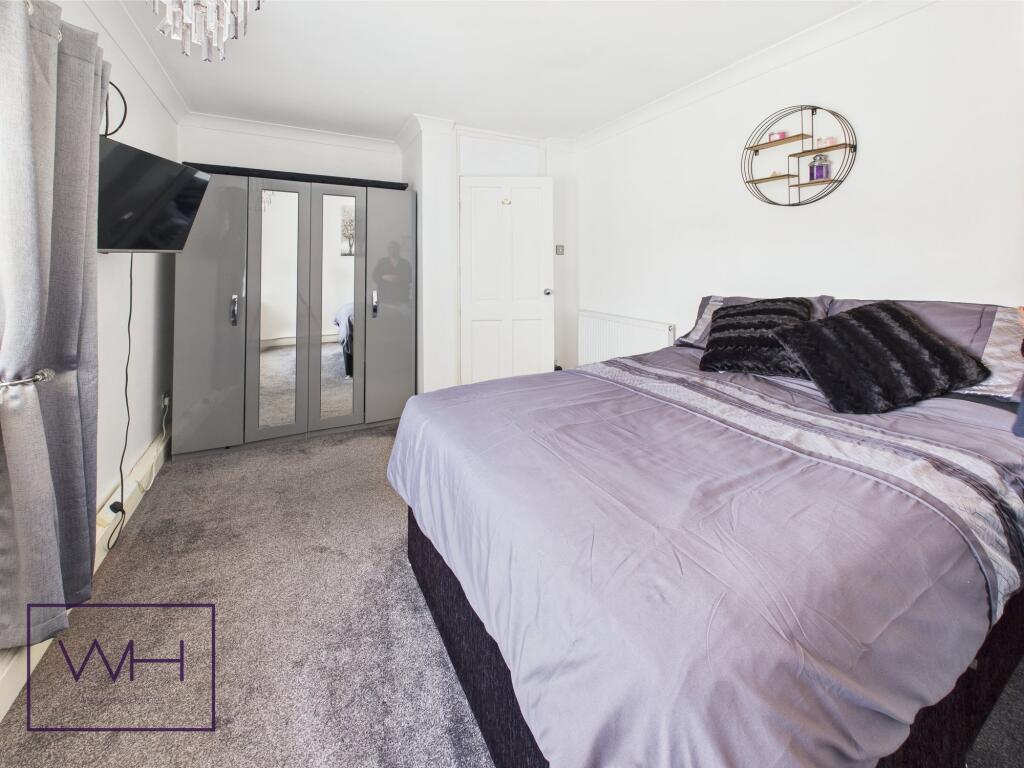 CAM03785G0-PR0259-ST