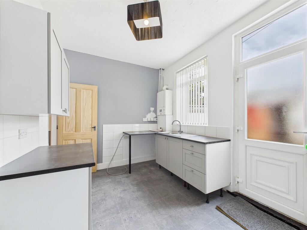 CAM01835G0-PR0195...