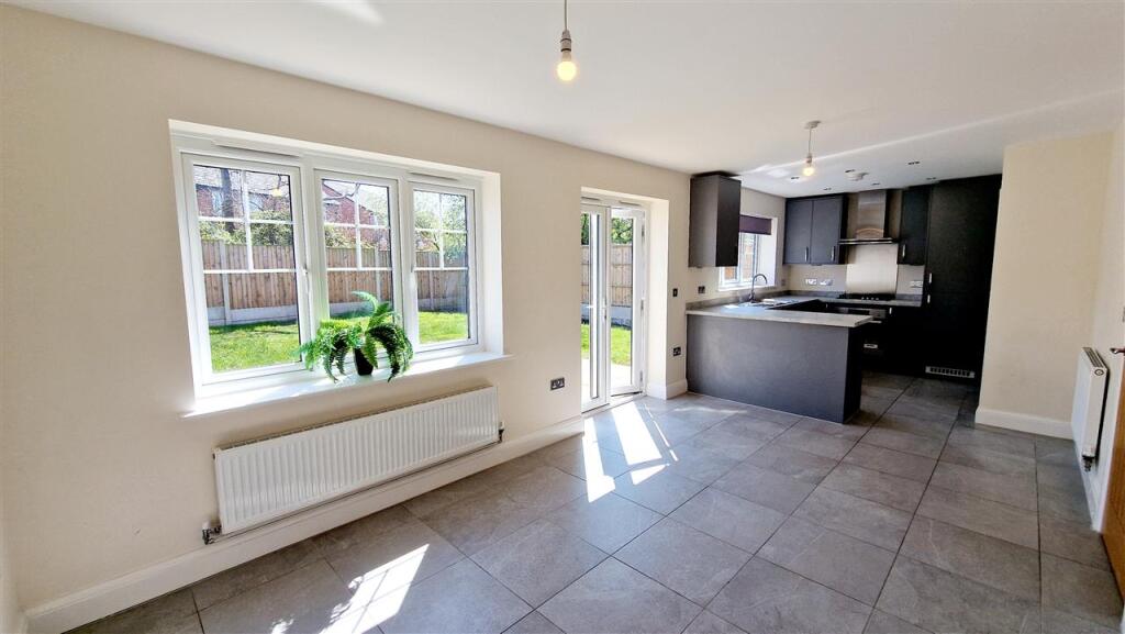 Kitchen / Diner