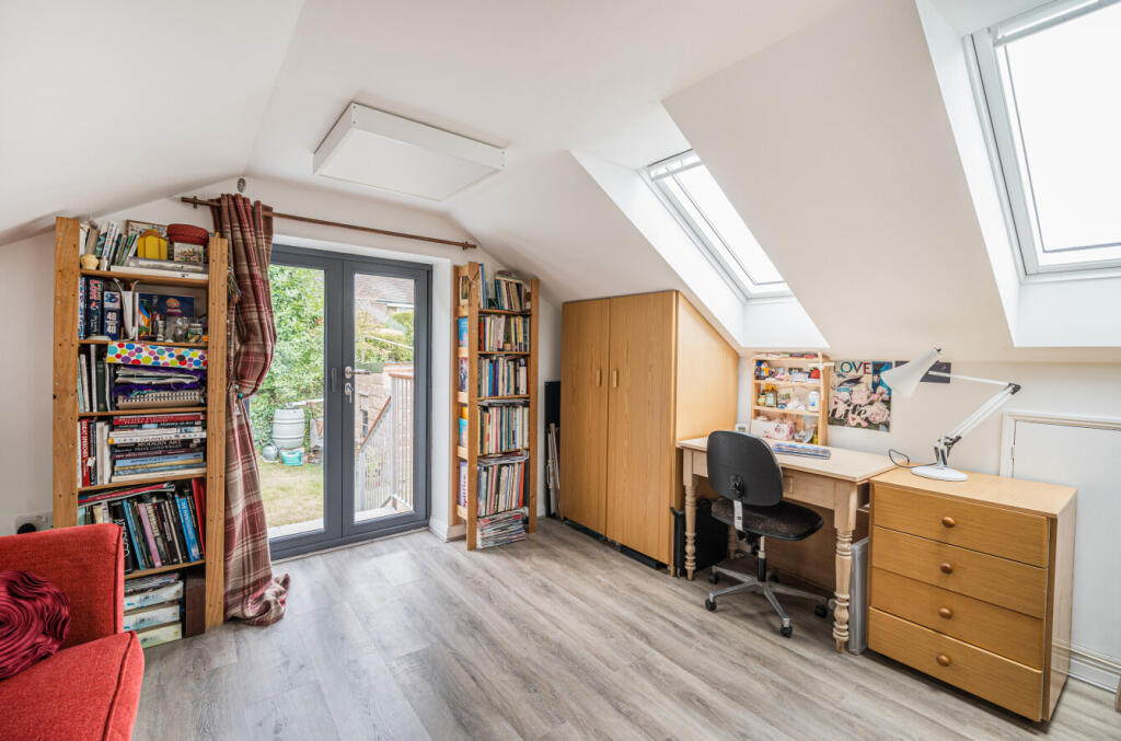 1327016-8-688b7d8...