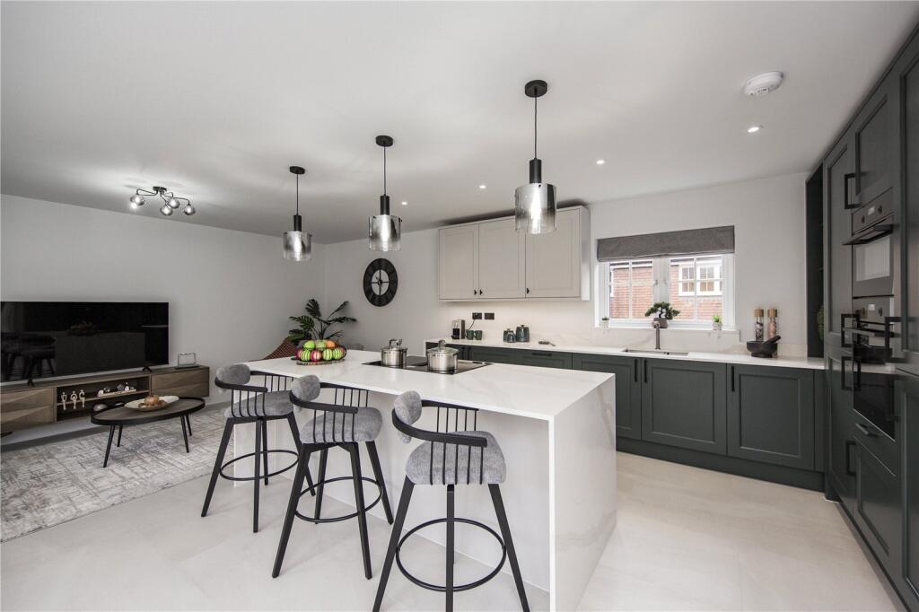 Kitchen / Family
